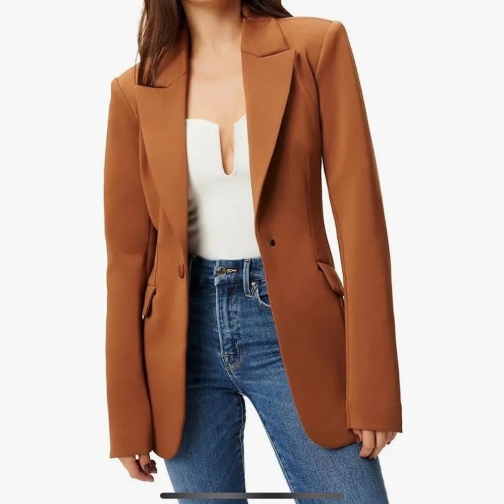 Good American Scuba Fitted Blazer in the color Burnt Caramel 2XL - Picture 2 of 8